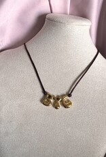 Bubble Letter Ketting Op Touwtje