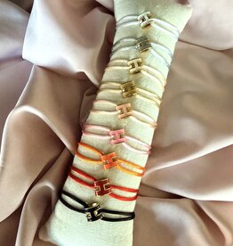 H Armband Met Touwtje