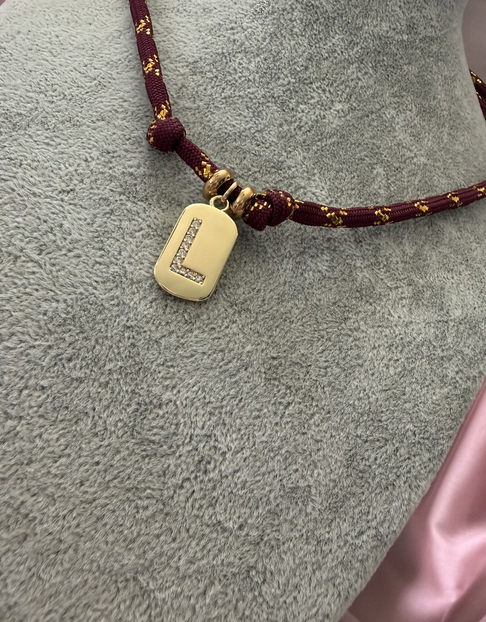 Gekleurde Ketting Met Shiny Letter