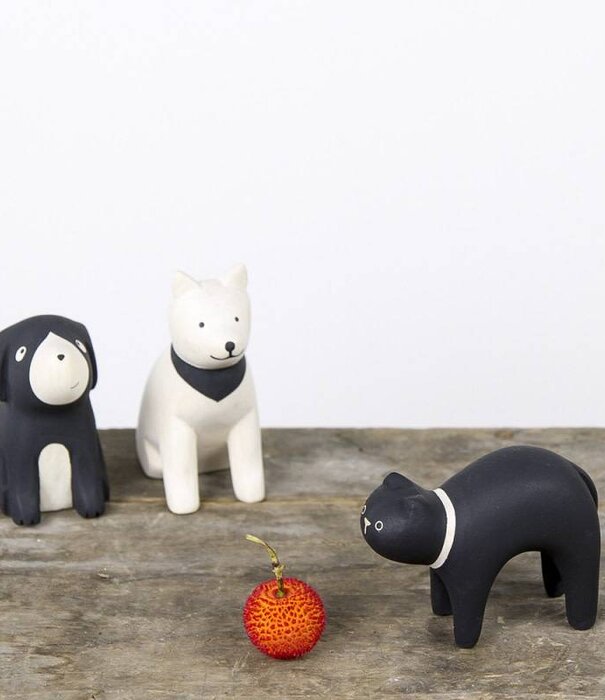 T-LAB - Chien Akita Pole Pole