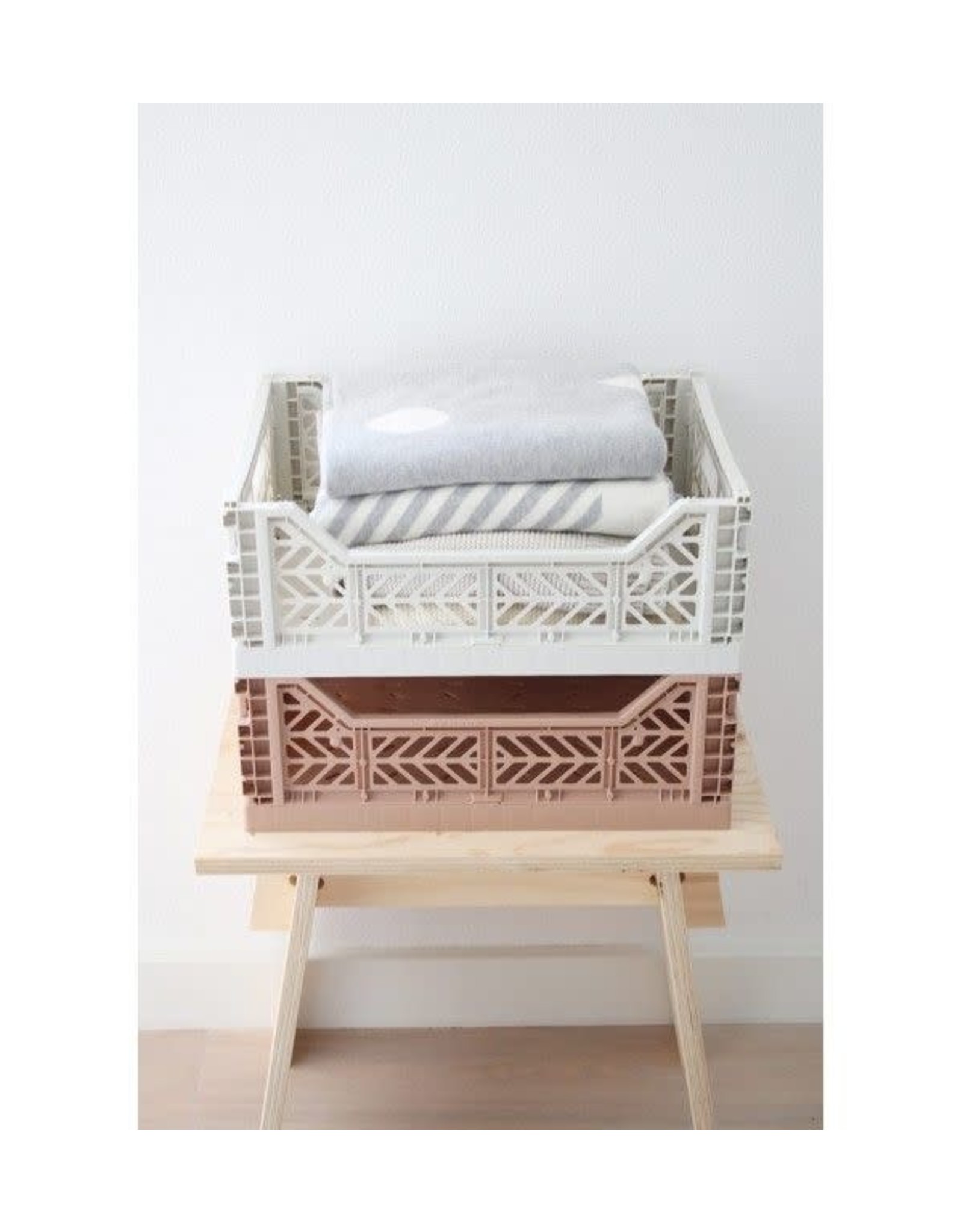 Hay Colour Crate M Light Grey