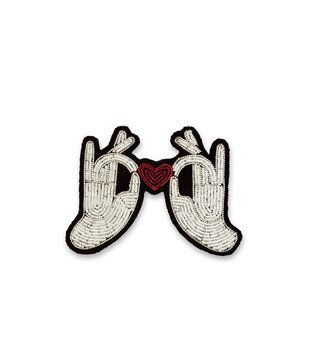 MACON & LESQUOY - Broche Coeur dans les Mains