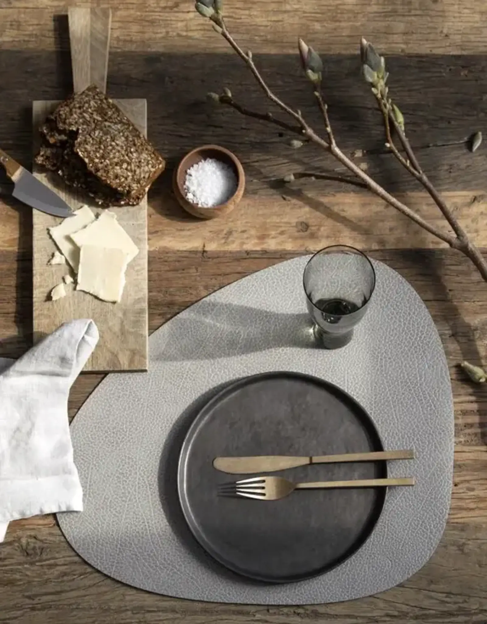 TABLE MAT CURVE L NUPO Light Grey 37X44