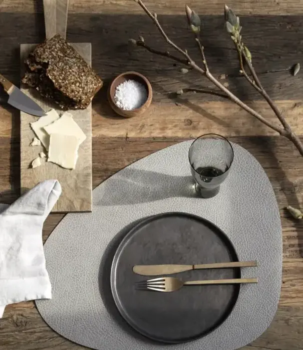TABLE MAT CURVE L NUPO Light Grey 37X44