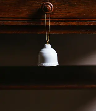 Clochette Alix D.  Reynis