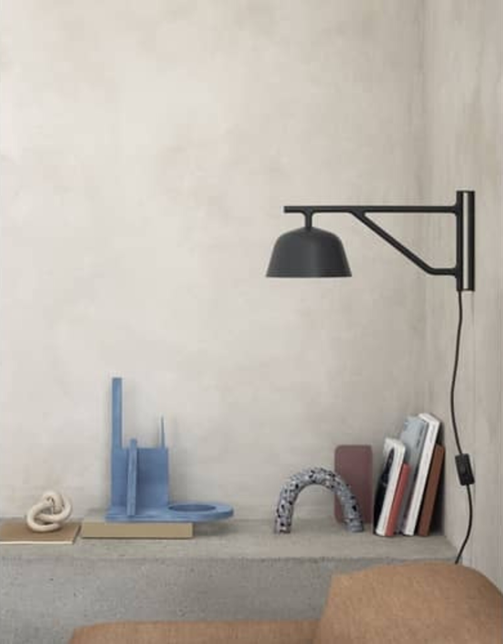 Muuto Applique Ambit L37 Black