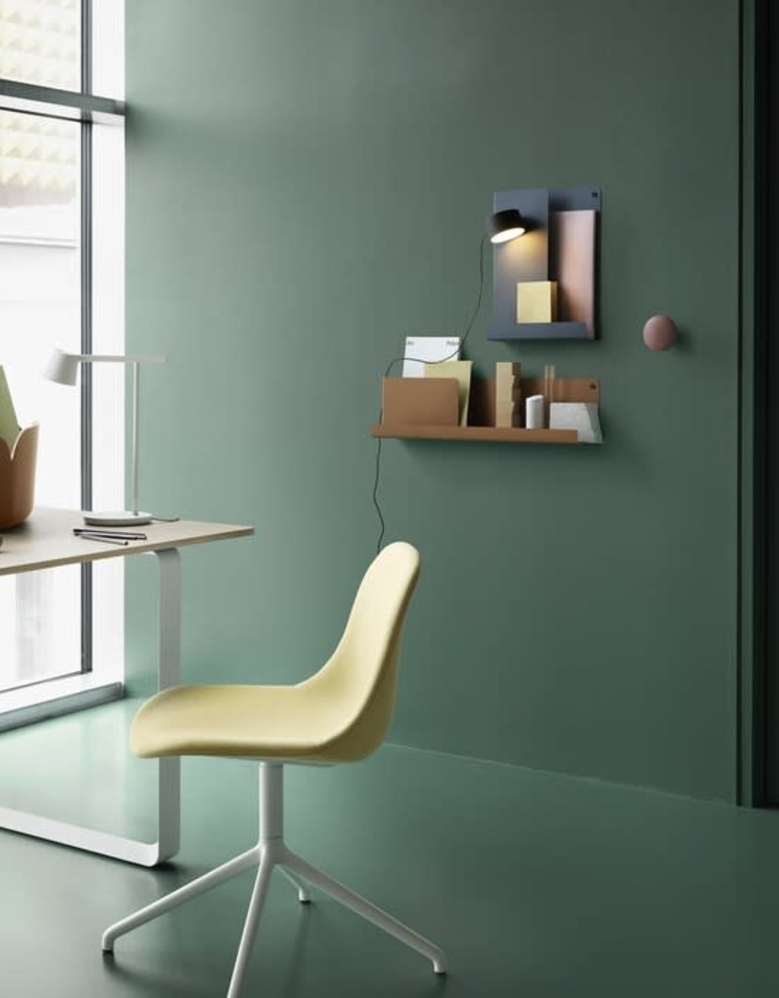 Muuto MUUTO - Applique Post Black