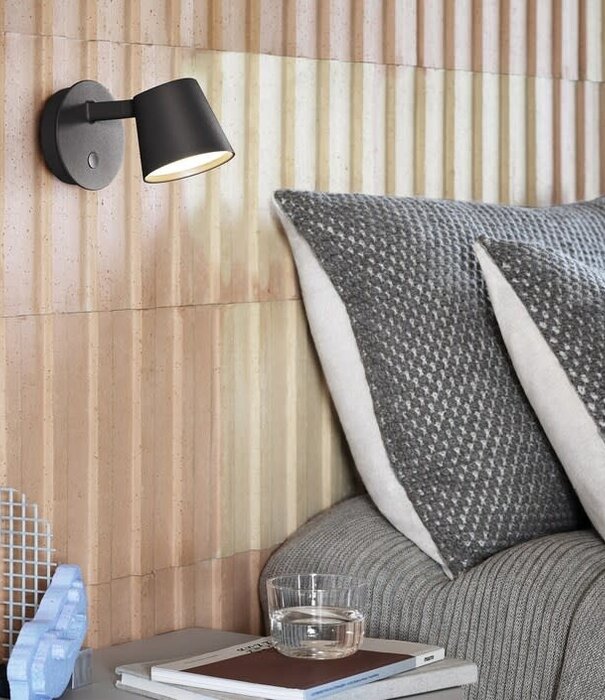 Muuto Tip Wall Lamp Black