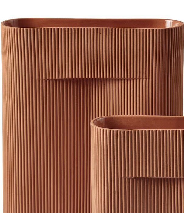Muuto Ridge Vase Terracotta M