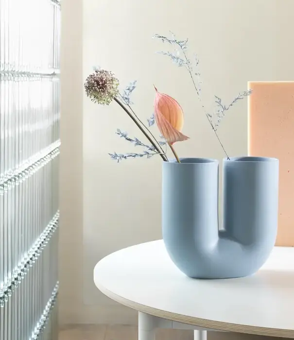 Muuto Kink Vase Light Blue