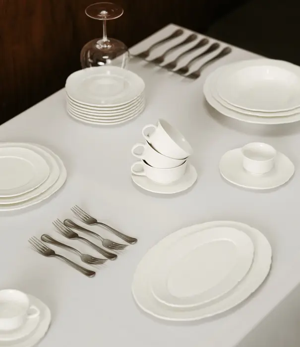 Serax Assiette Ovale M -Silhouette
