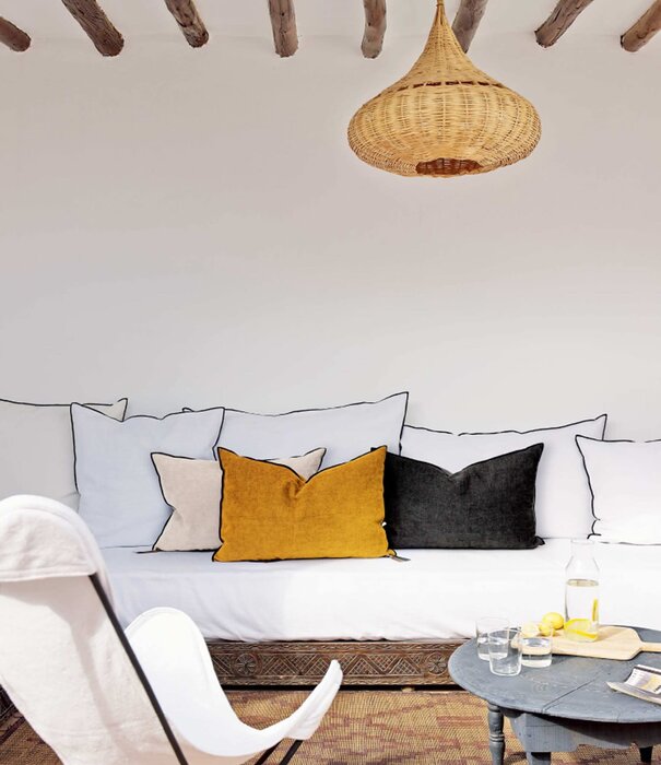Maison de Vacances Coussin Vice Versa Black Line Lin Stone Washed Blanc 65x65