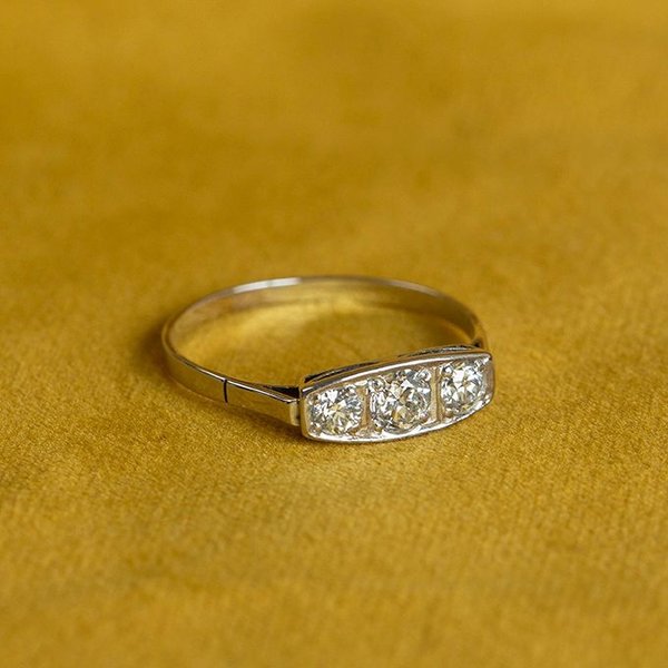 Witgouden ring met diamant 14 krt