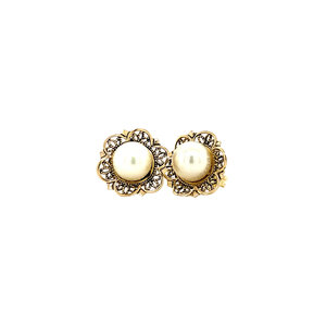 Gold ear studs with pearl 14 crt