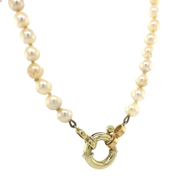 Pearl necklace with gold spring ring closure 14 krt
