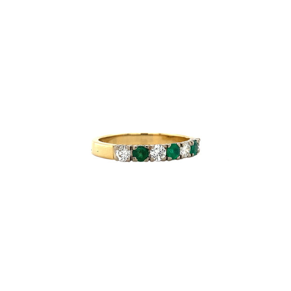 Gouden ring met smaragd en diamant 18 krt