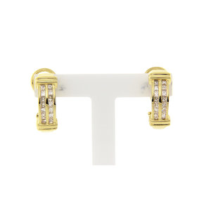 Gold ear jewelry with diamond 18 crt