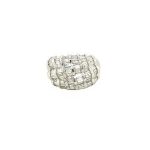 White gold mantle ring with diamond 18 krt