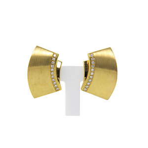 Gold modern ear clips with diamond 18 krt