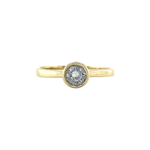 Gold solitaire ring with zirconia 14 krt