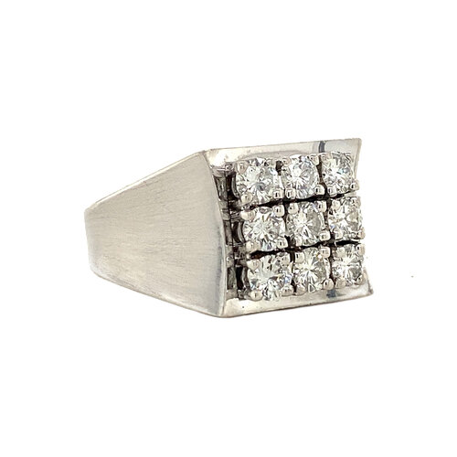 White gold ring with diamond 18 crt