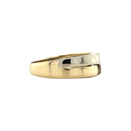 Gold ring with diamond 14 crt