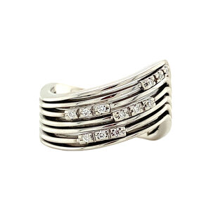 White gold ring with diamond 18 crt