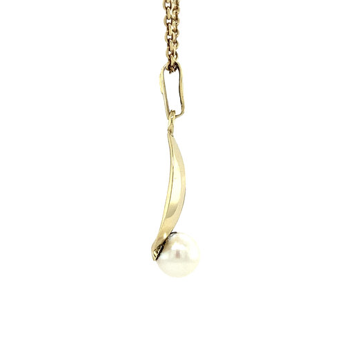 Gold pendant with pearl 14 crt