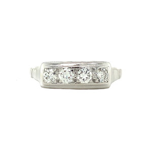 White gold ring with diamond 14 crt