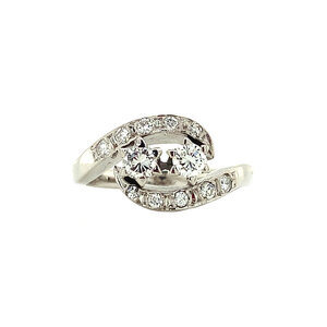 White gold ring with diamond 14 crt