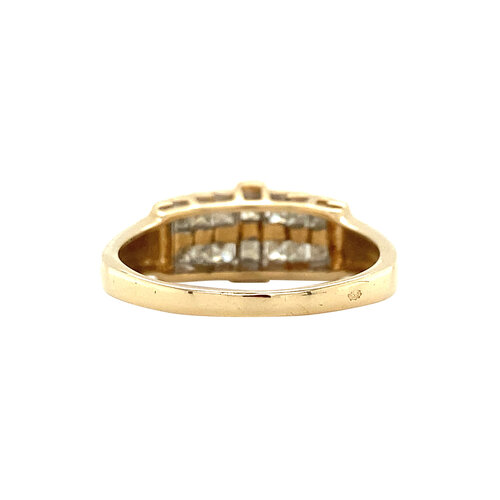 Gold staircase ring with diamond 14 crt