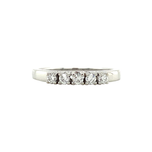 White gold row ring with diamond 14 crt