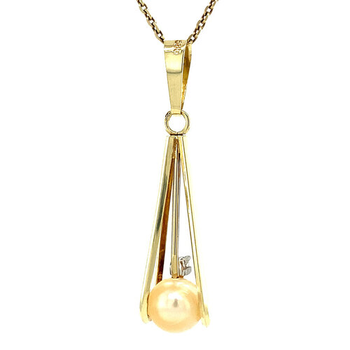 Gold pendant with diamond and pearl 14 crt