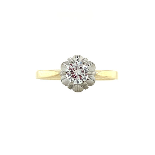 Gold solitaire ring with diamond 14 crt