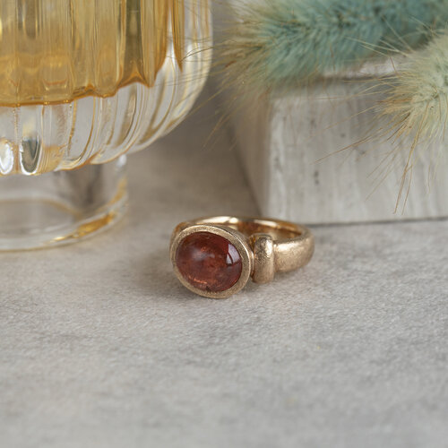 Rose gold Toujours Ajour ring from Bron 14 crt