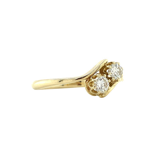 Gold strike ring with diamond 14 crt