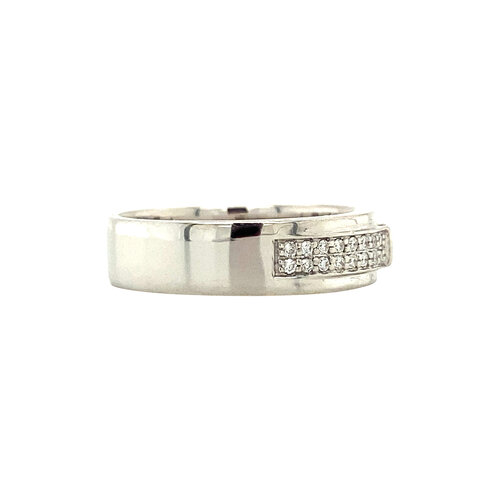 White gold ring with diamond 14 crt