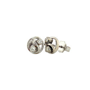 White gold stud earrings with 14 crt diamond