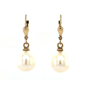 Earrings with white pearl 8 crt