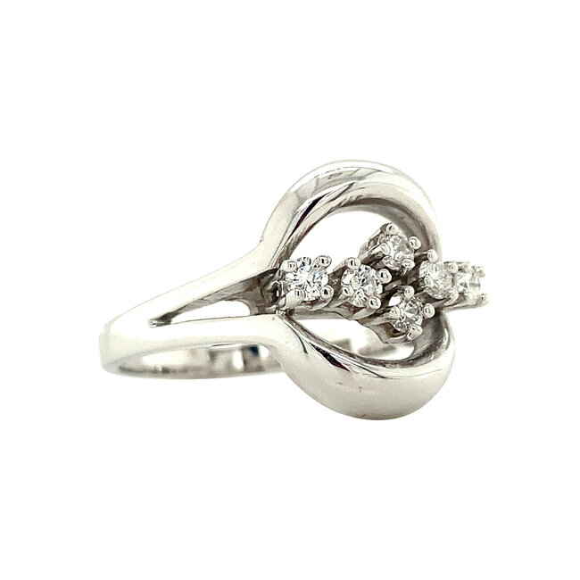 White gold ring with diamond 14 karat