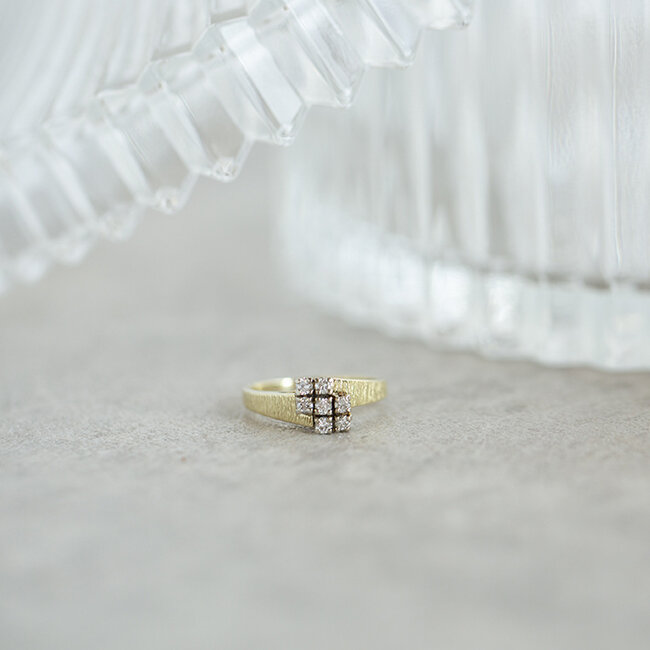 Gouden ring met diamant 14 krt