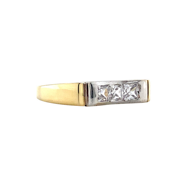 Gold ring with zirconia 14 karat