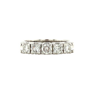 White gold row ring with diamond 18 crt