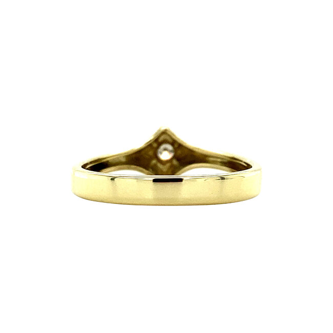 Goldener Ring mit Diamant 14 kt