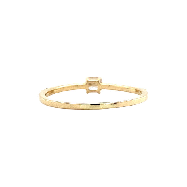Golden ring with diamond 14 kt