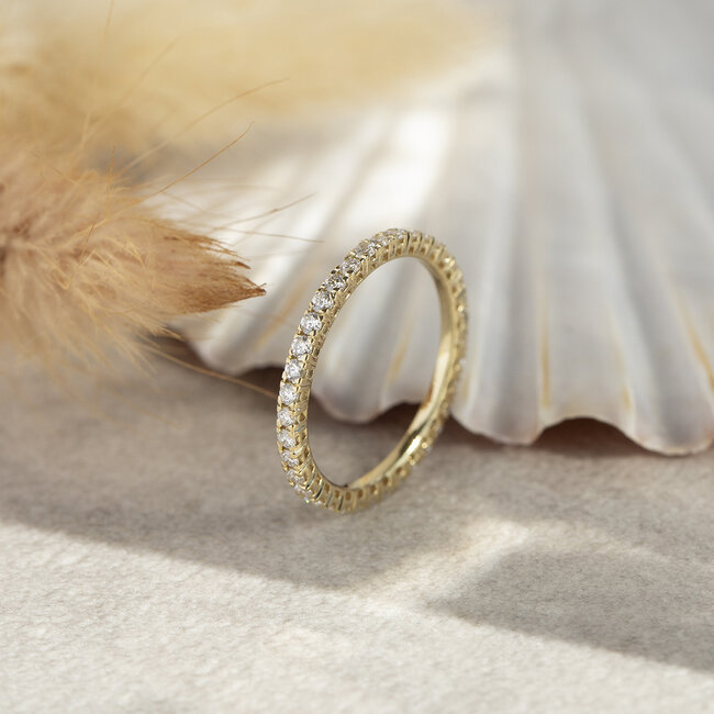 Gold alliance ring with diamond 18 kt