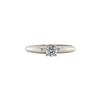 White gold ring with diamond