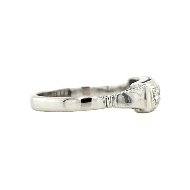 Weißgoldener Ring mit Diamant 14 kt