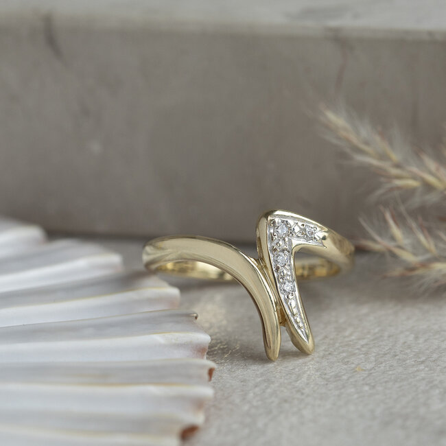 Goldener Ring mit Zirkonia 14 kt