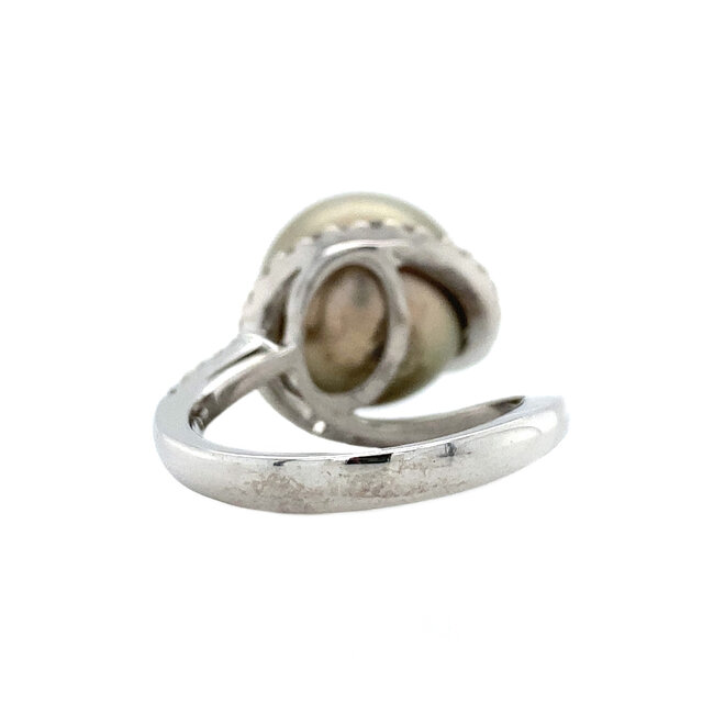 White gold ring with pearl and diamond 18 kt